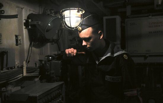 Long-distance voyage of Pyotr Veliky nuclear-powered cruiser
