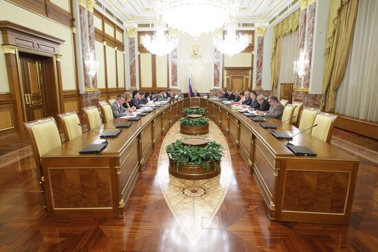 Vladimir Putin chairs meeting at Government House