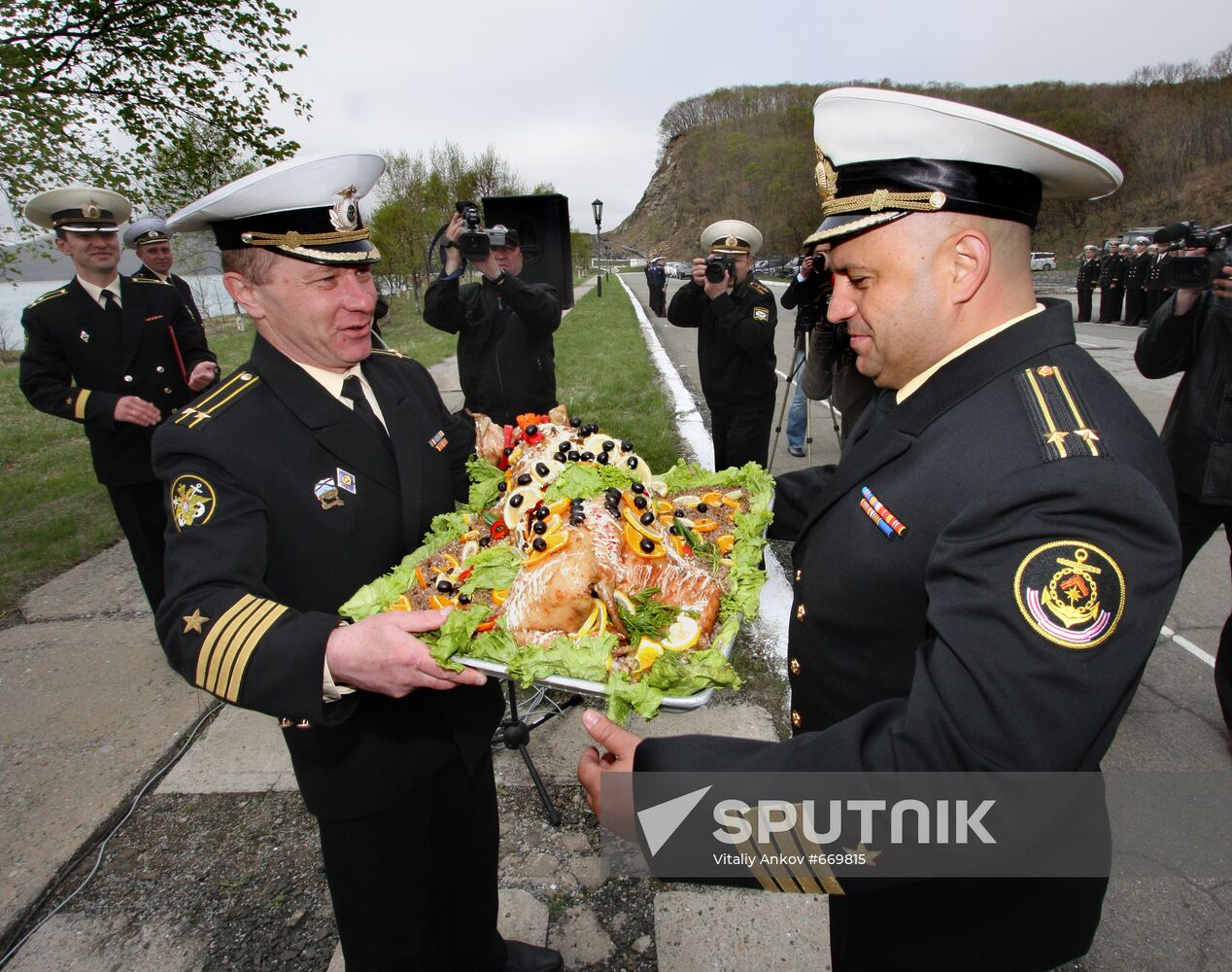 Peter the Great missile cruiser arrives in Primorye