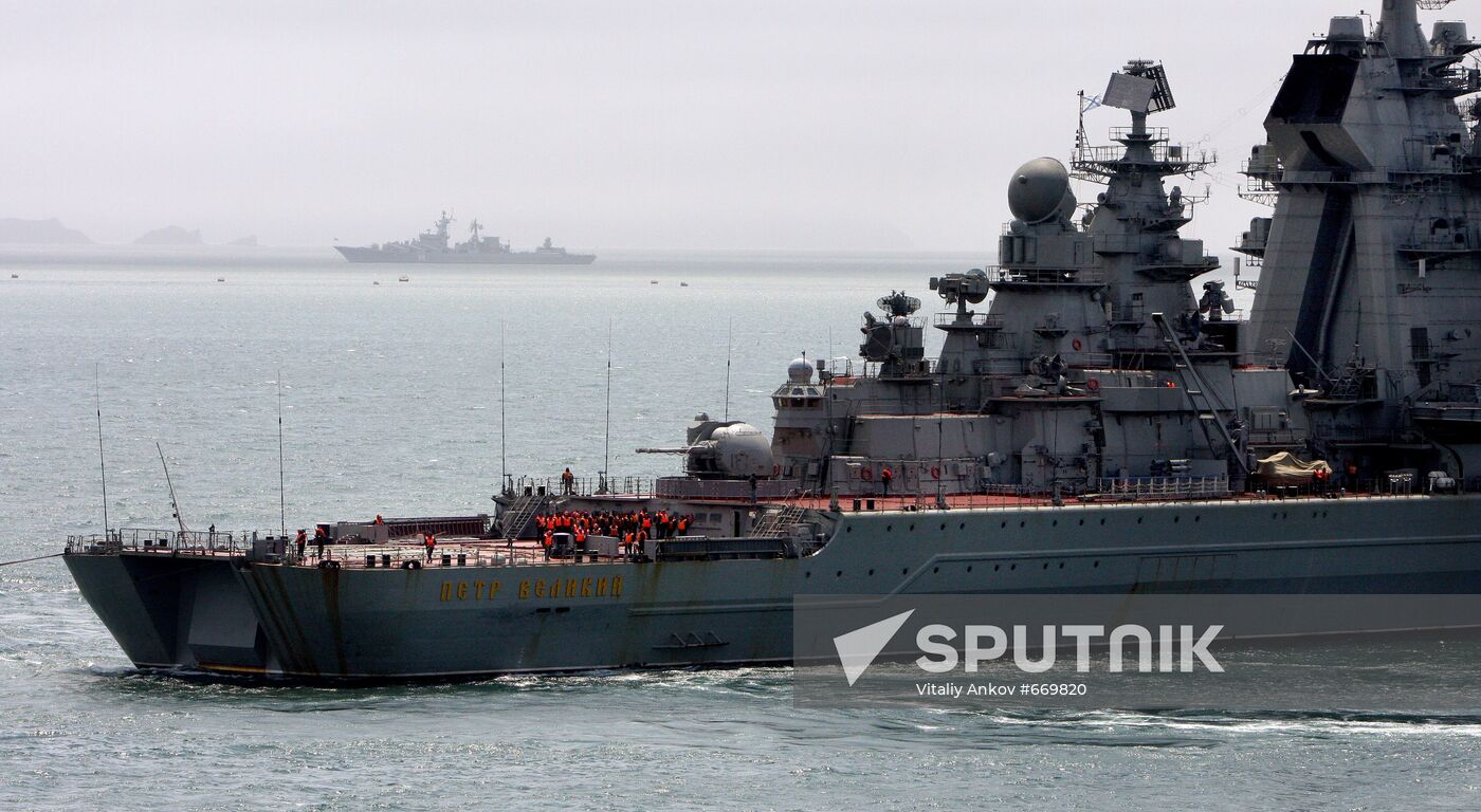 Peter the Great missile cruiser arrives in Primorye