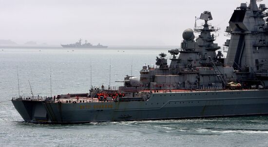 Peter the Great missile cruiser arrives in Primorye