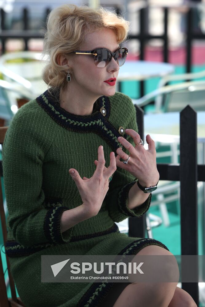 Renata Litvinova in Cannes
