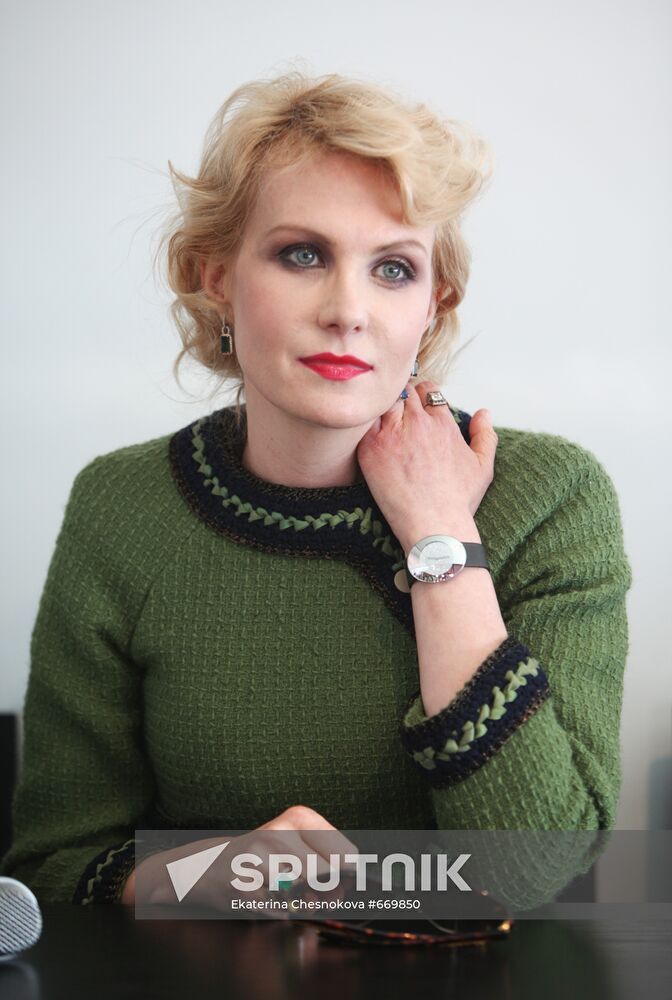 Renata Litvinova in Cannes