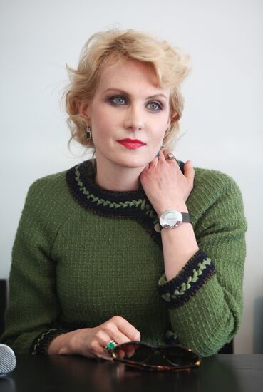 Renata Litvinova in Cannes