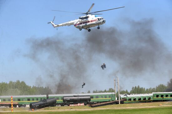 Inter-agency task force exhibition training in Noginsk