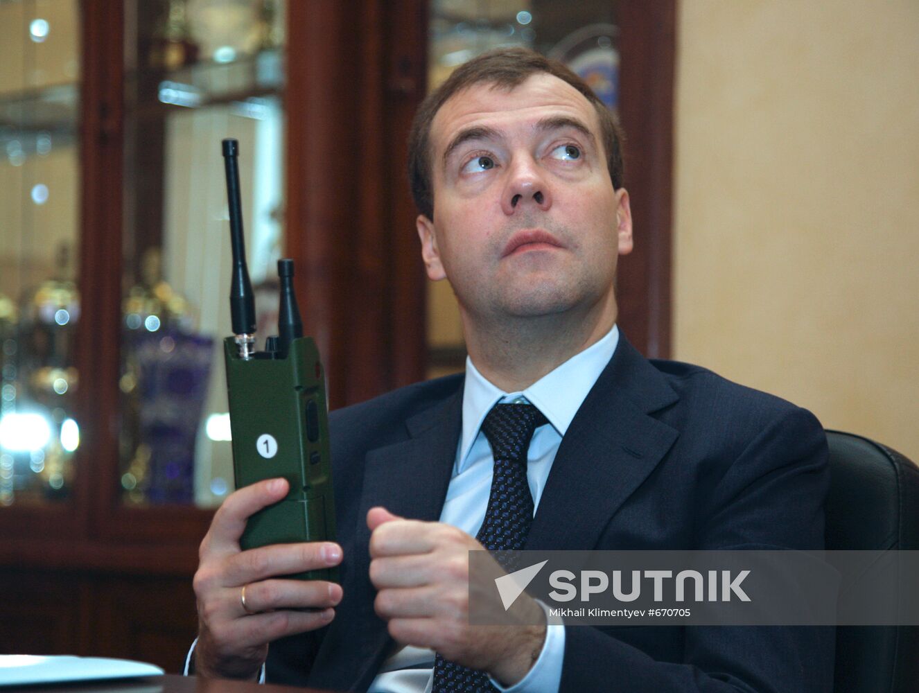 Dmitry Medvedev visits Moscow Military District headquarters