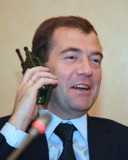 Dmitry Medvedev visits Moscow Military District headquarters