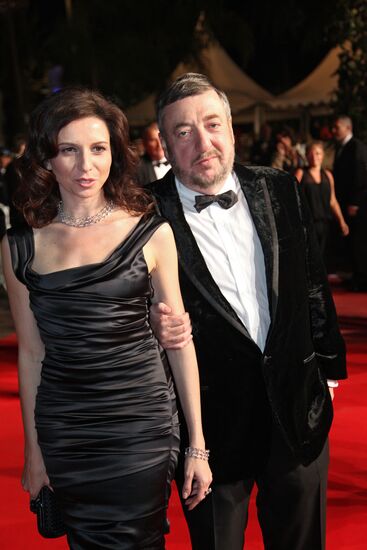 Alisa Khazanova and Pavel Lungin