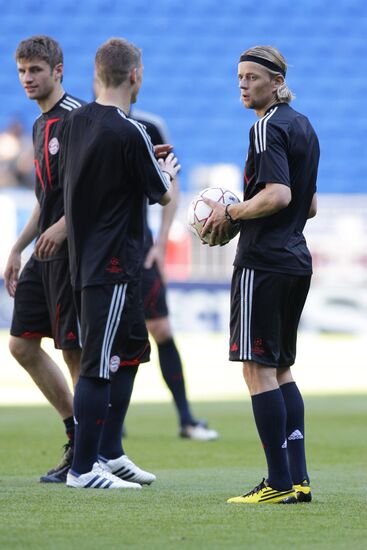 FC Bayern Munich holds open training session
