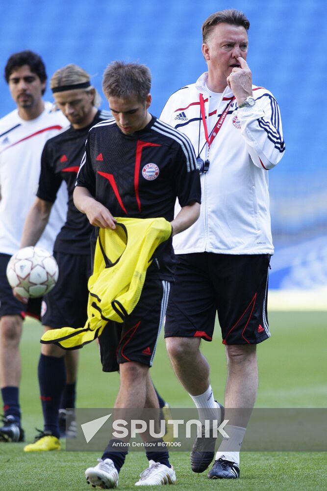 FC Bayern Munich holds open training session