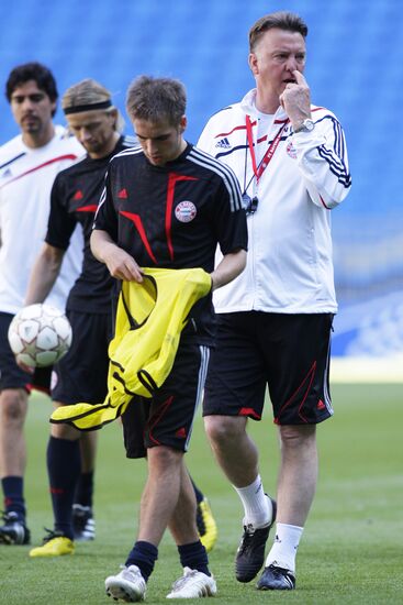 FC Bayern Munich holds open training session