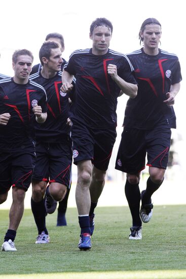 FC Bayern Munich holds open training session