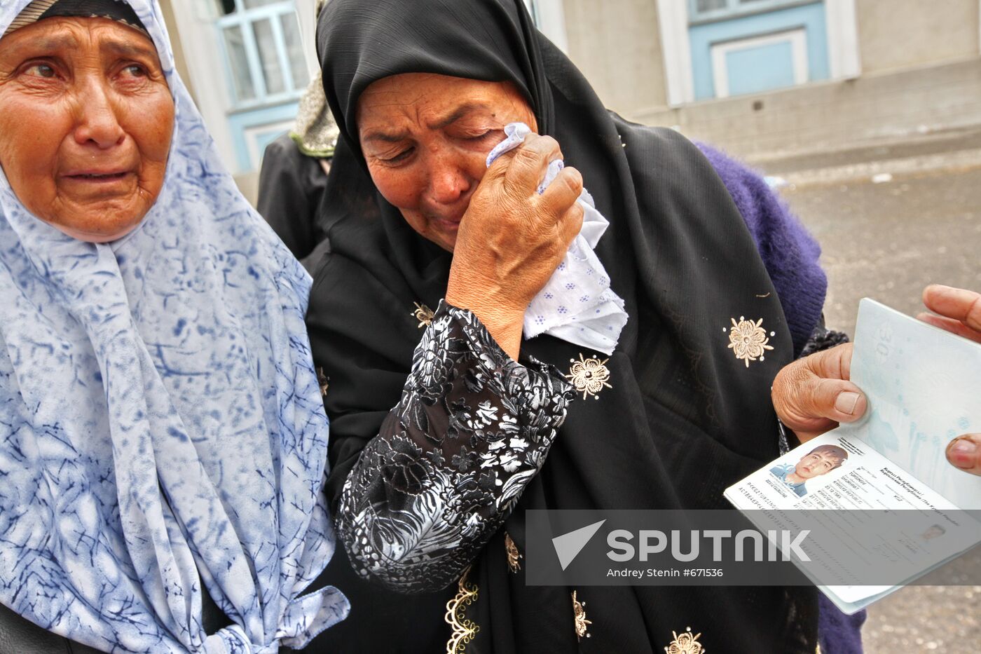 Uzbek women