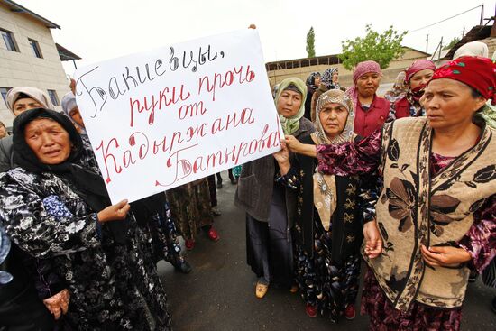 Uzbek women gather at People's Friendship University