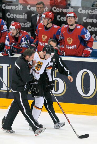 2010 Ice Hockey World Championship Semifinal: Russia vs. Germany