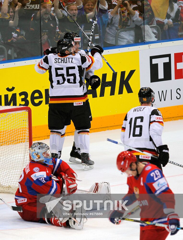 2010 Ice Hockey World Championship Semifinal: Russia vs. Germany