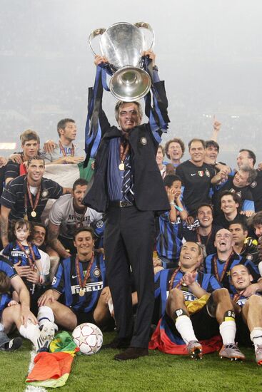 Football. UEFA Champions League 09/10. Bayern vs. Internazionale