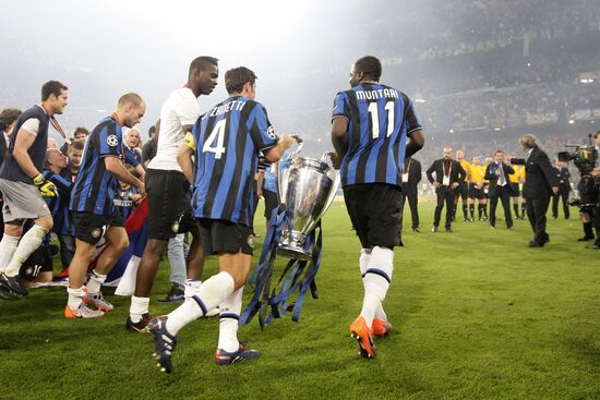 Football. UEFA Champions League 09/10. Bayern vs. Internazionale