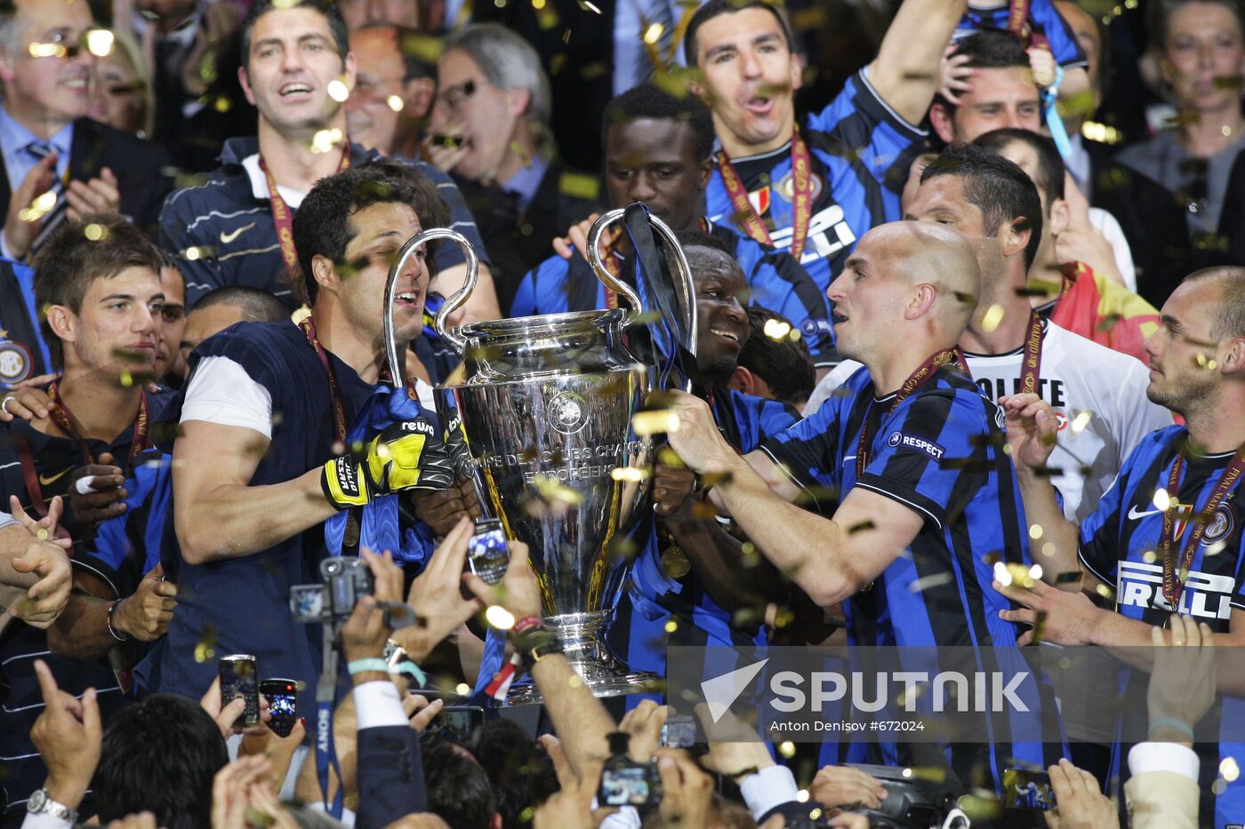 Football. UEFA Champions League 09/10. Bayern vs. Internazionale