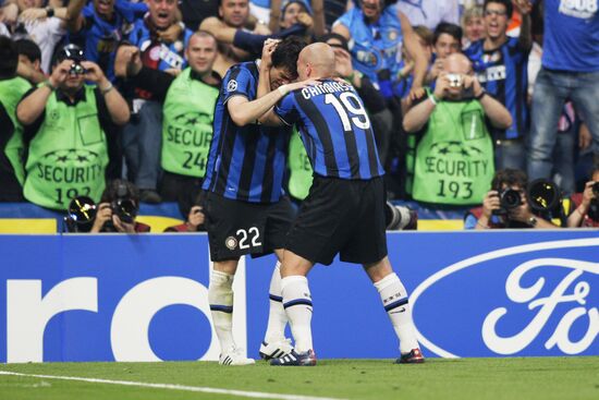 Football. UEFA Champions League 09/10. Bayern vs. Internazionale