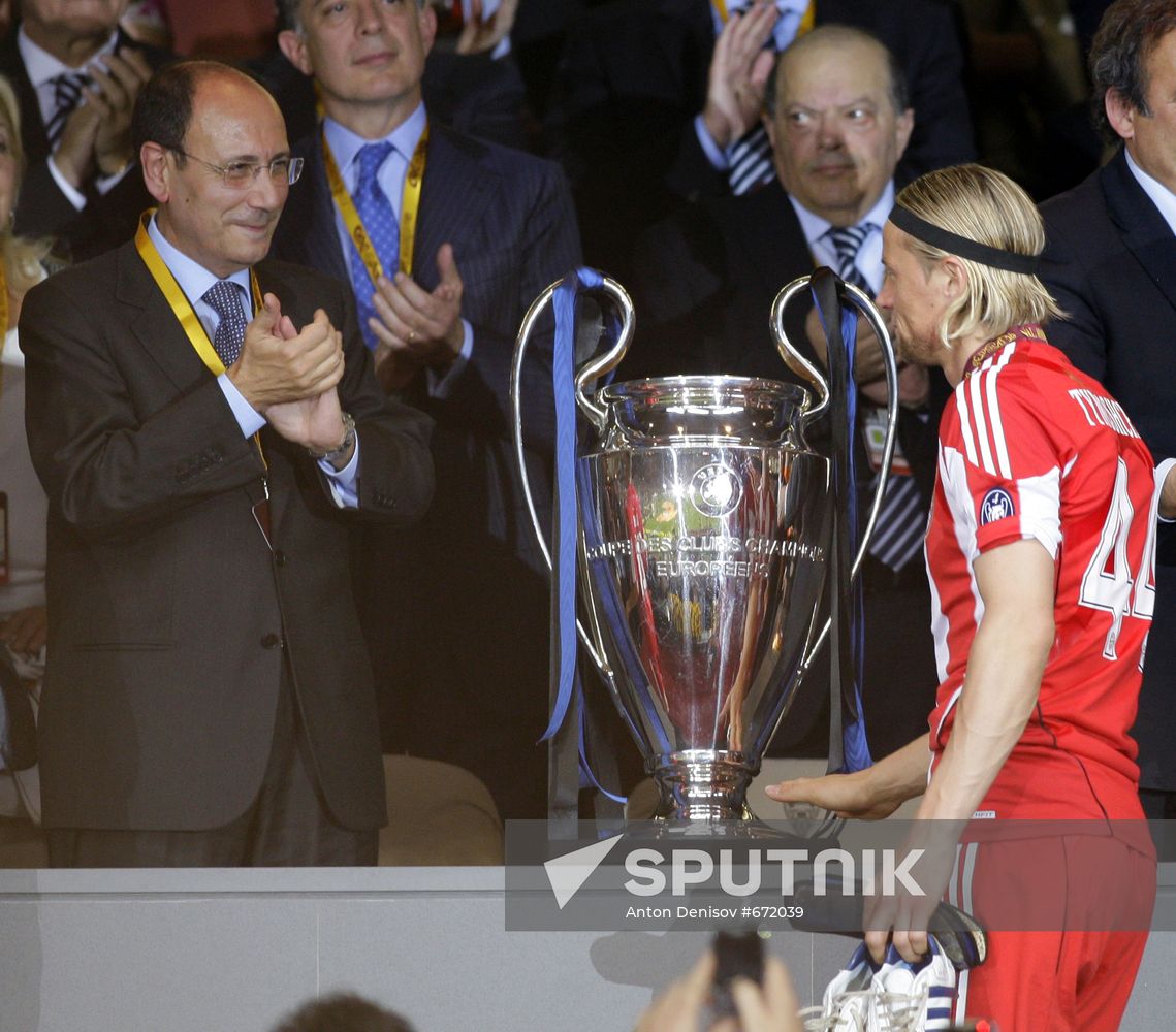Football. UEFA Champions League 09/10. Bayern vs. Internazionale