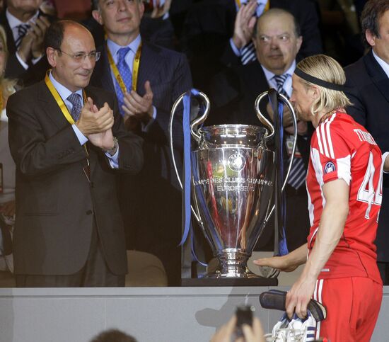 Football. UEFA Champions League 09/10. Bayern vs. Internazionale