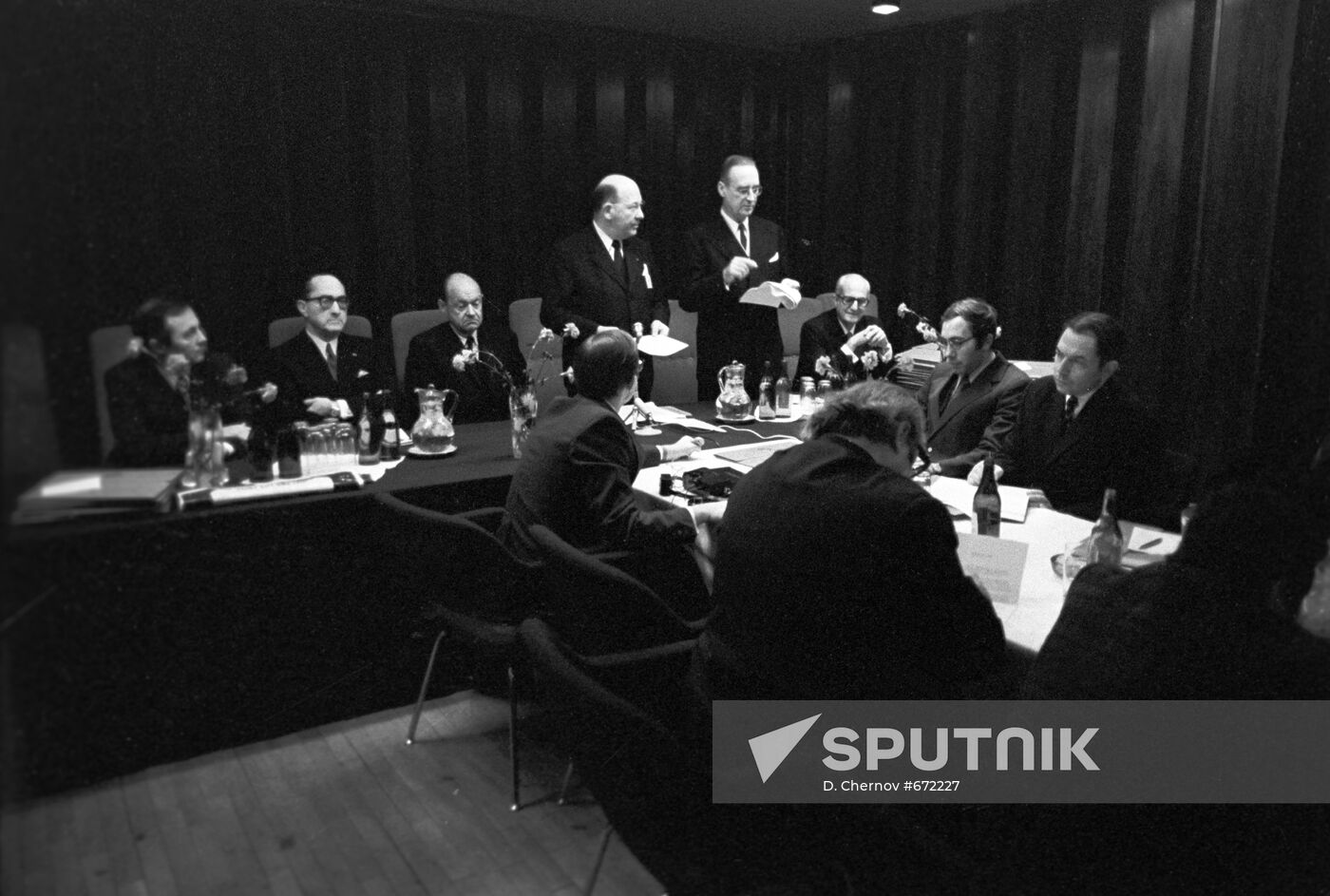 Opening of bank's representative office