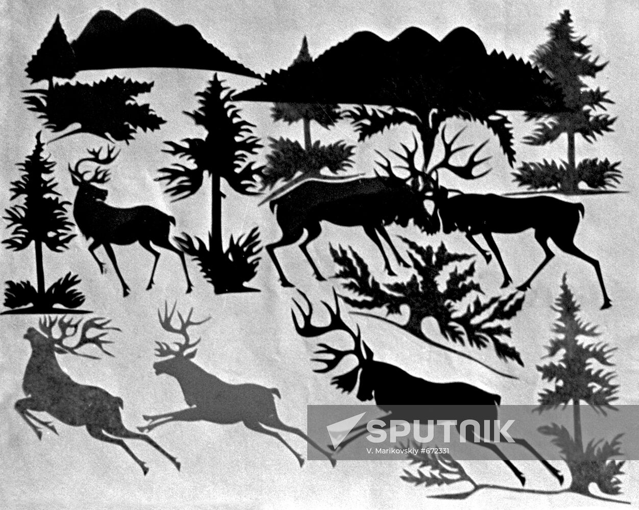 "First Snow" applique. Reproduction