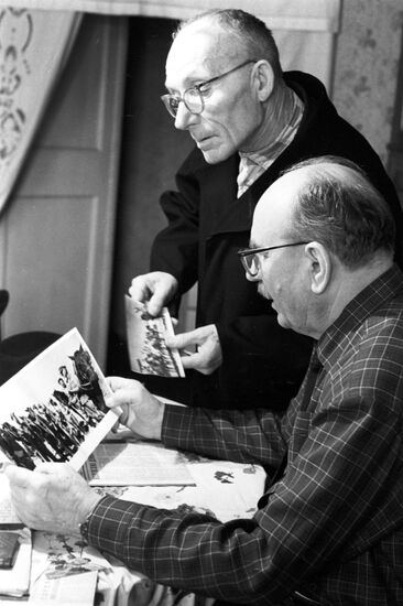 WWII veterans Voldemar Yashatsky and Nikolay Gukin