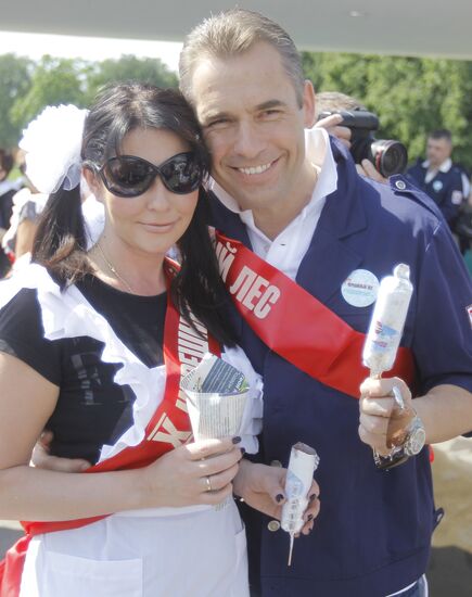 Pavel Astakhov with his wife