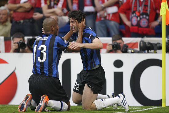 Football. UEFA Champions League 09/10. Bayern vs. Internazionale
