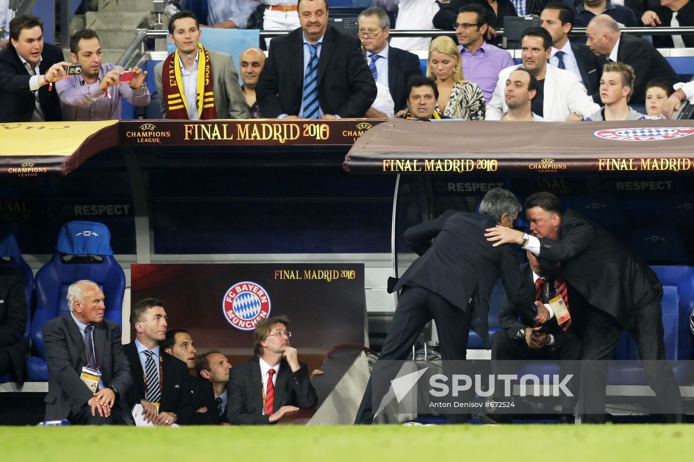 Football. UEFA Champions League 09/10. Bayern vs. Internazionale