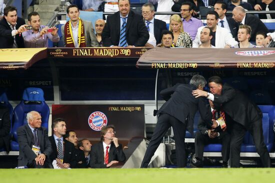 Football. UEFA Champions League 09/10. Bayern vs. Internazionale