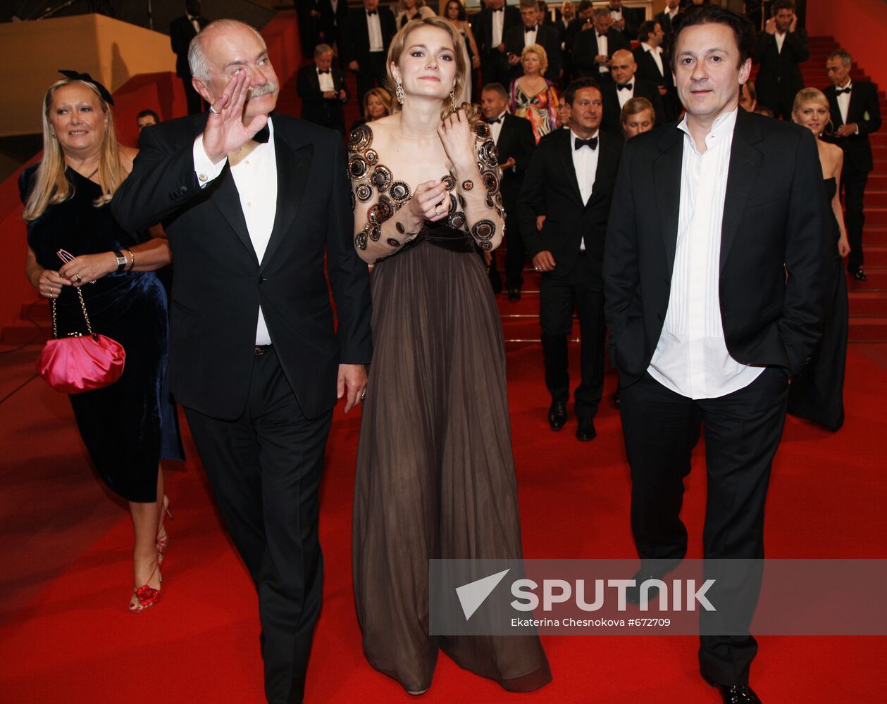 Tatyana, Nikita and Nadezhda Mikhalkovs and Oleg Menshikov