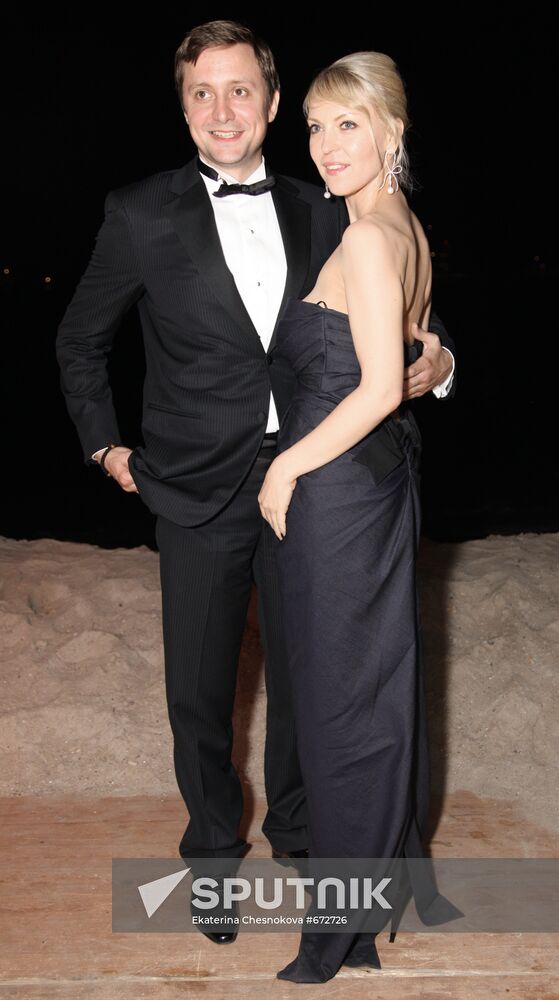 Artyom Mikhalkov with his wife, Darya