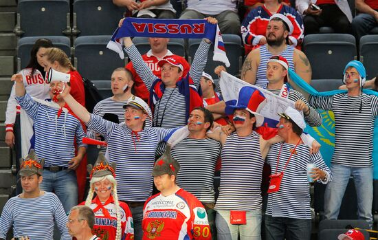 Russian fans