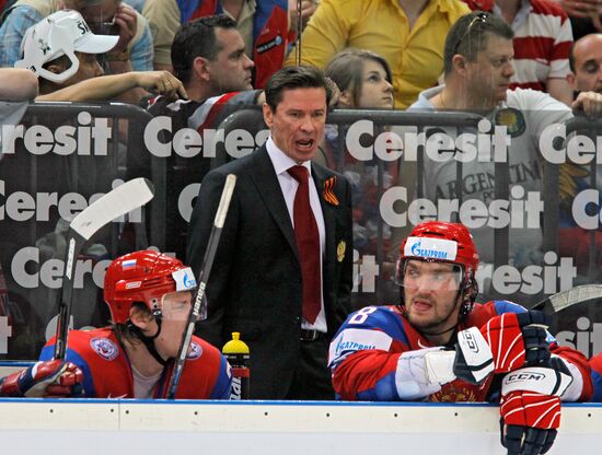 Alexander Syomin, Alexander Ovechkin and Vyacheslav Bykov