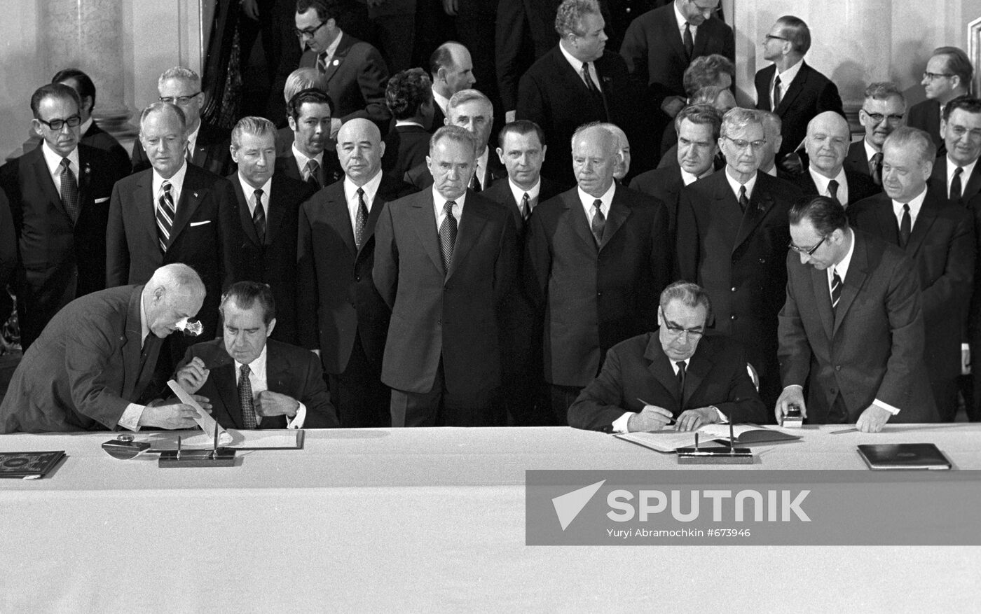 Leonid Brezhnev and Richard Nixon signing SALT-1 agreement