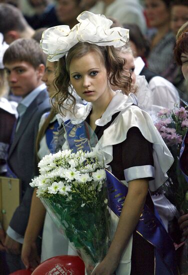 Farewell Bell ceremony for Russian school graduates