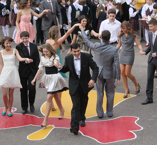 Farewell Bell ceremony for Russian school graduates