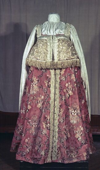 Russian national female clothes