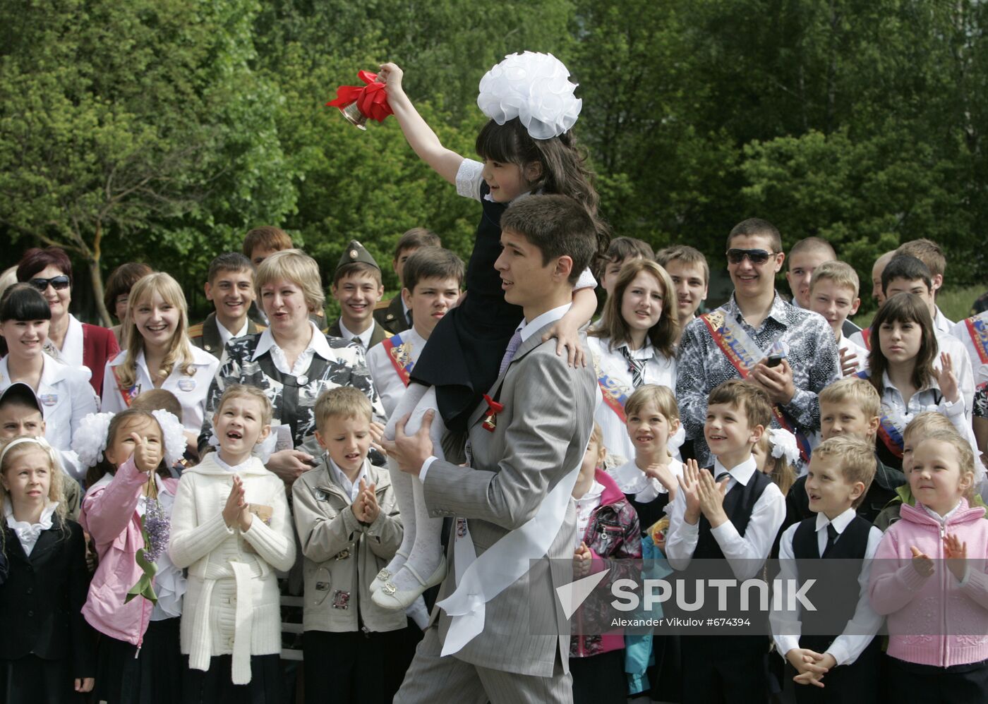 Farewell Bell ceremony for Russian school graduates