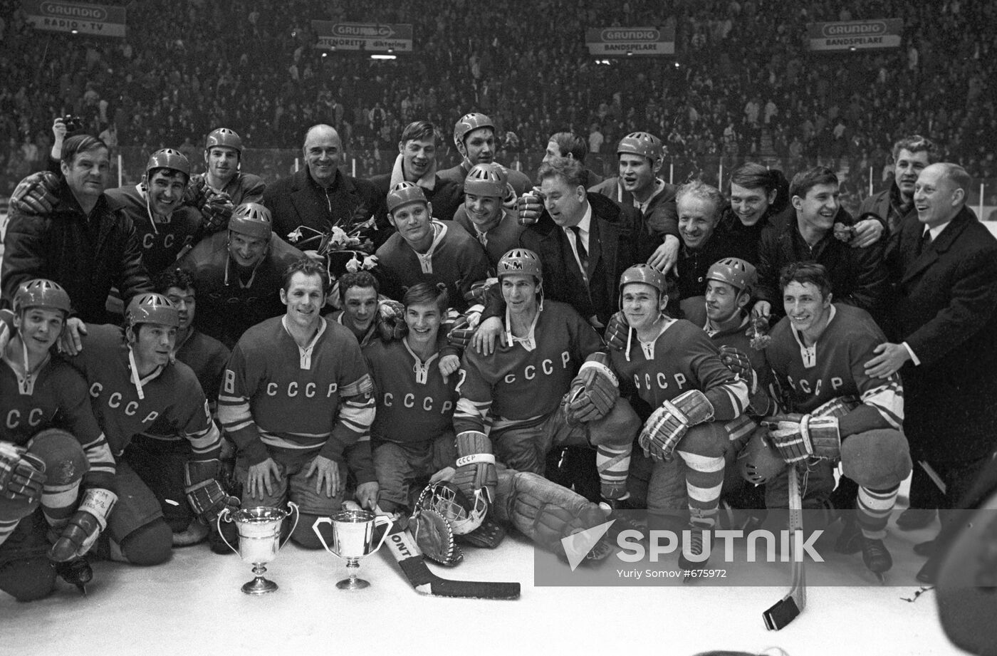 USSR hockey national team wins World Championships