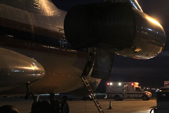 Transport aircraft and ambulance