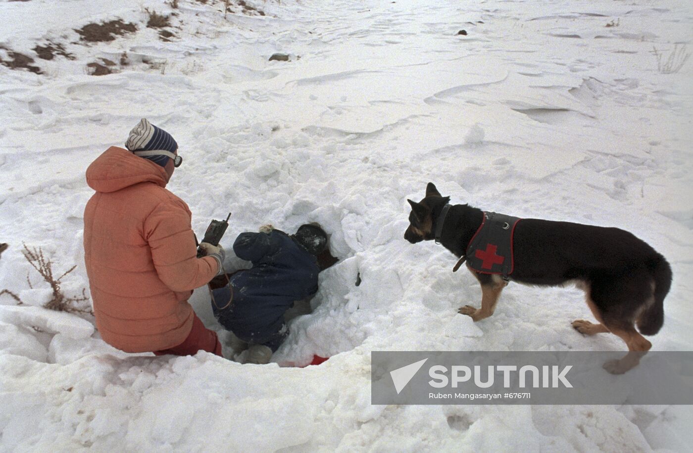 Rescuers from the unit "Spitak" at the slope Aragatsa in Armenia