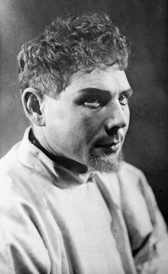 Opera artist Peter Zasetsky