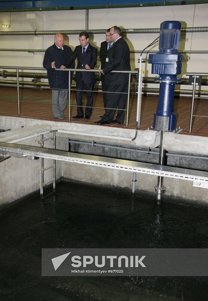 Dmitry Medvedev visits South-western water supply station