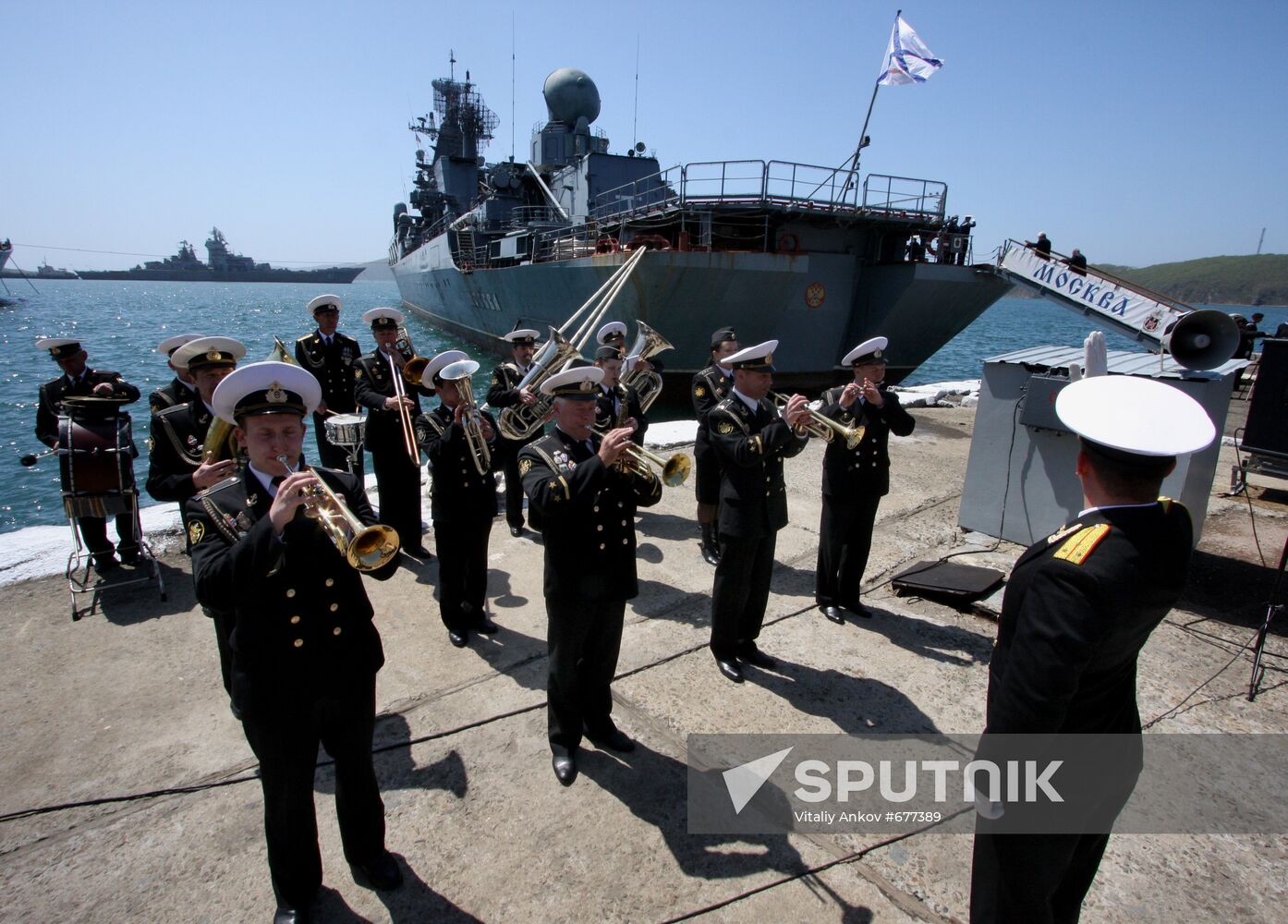 Missile Cruiser "Moskva" arrives in Primorye Territory