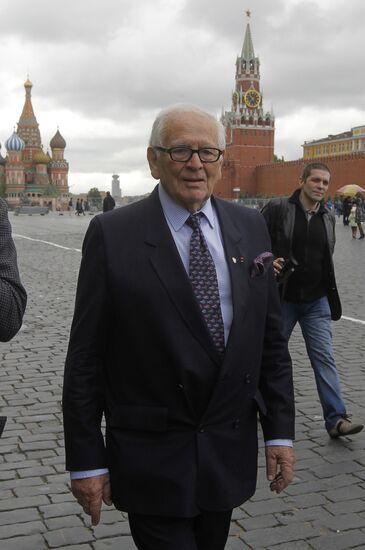 Pierre Cardin walks on Moscow's Red Square