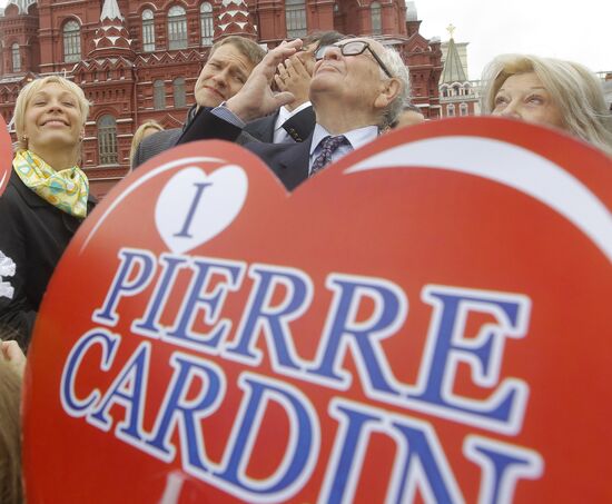 Pierre Cardin walks on Moscow's Red Square